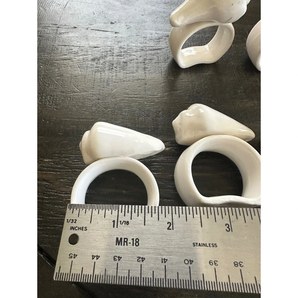 Vintage  Ceramic Seashell Napkin Rings Set of 5 White Coastal Nautical Decor GUC